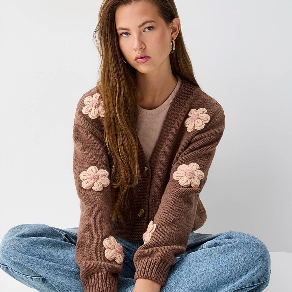 Crocheted flowers cardigan Brown Floral Knit size L - Picture 1 of 3